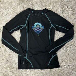 ◾️Athleta Mandala Logo Boho Long Sleeve Beach Running Top